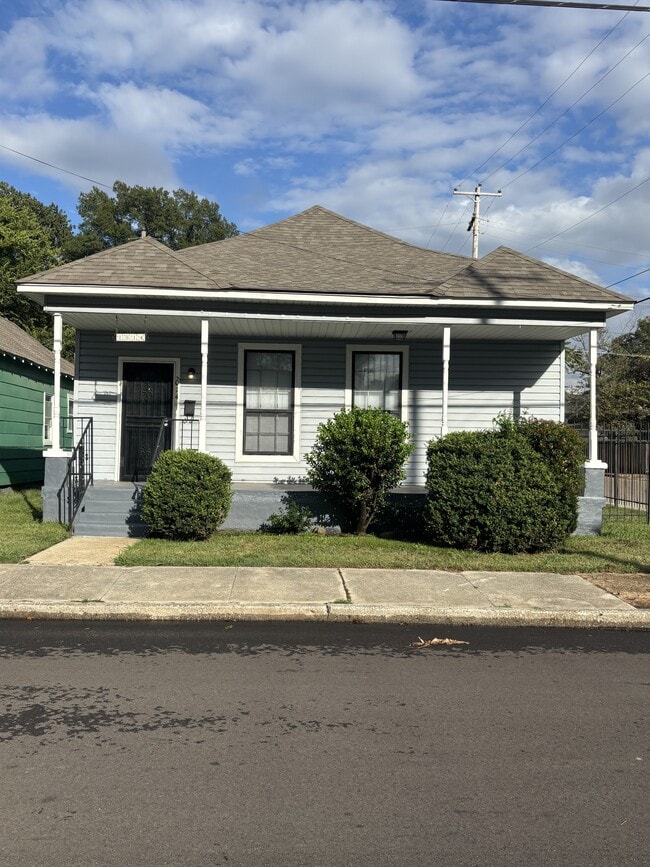 Primary Photo - 1014 Philadelphia St