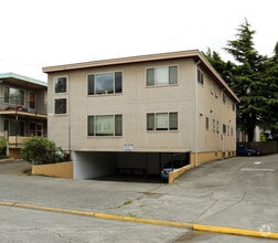 Building Photo - 2237 Apartments