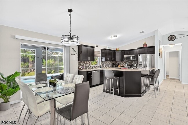 Building Photo - 2919 SW 25th St