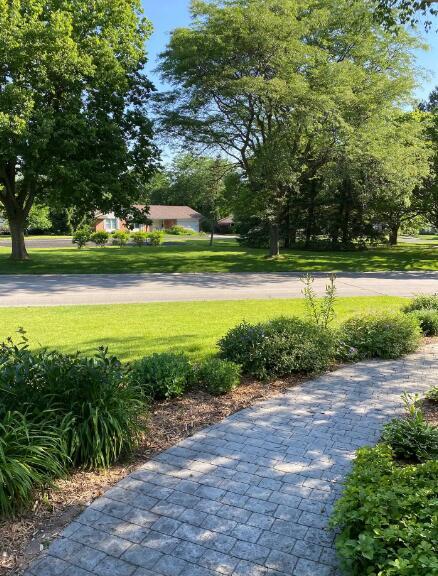 Building Photo - 3223 W Fleur De Lis Dr