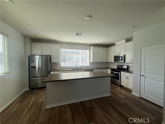 Building Photo - 8360 Canby Pl