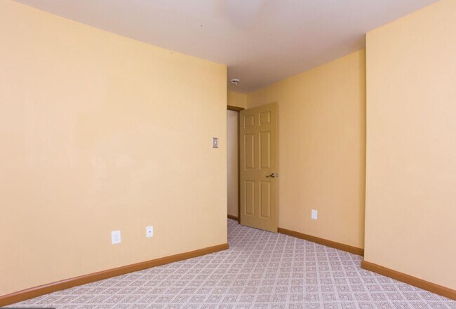 Building Photo - Spacious 3-Bedroom Home with Central Air, In-Unit Laundry and Patio
