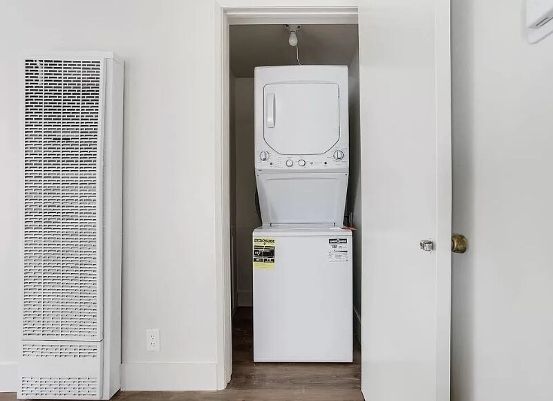 Building Photo - 1813 9th St