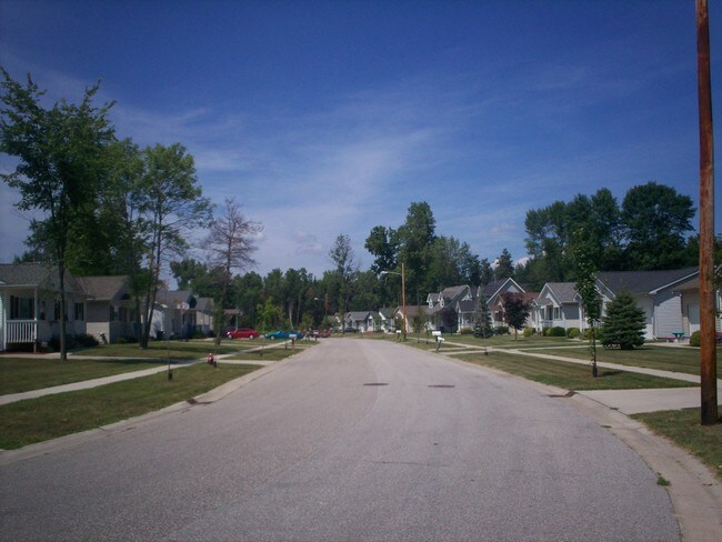 Building Photo - Lee Street Housing