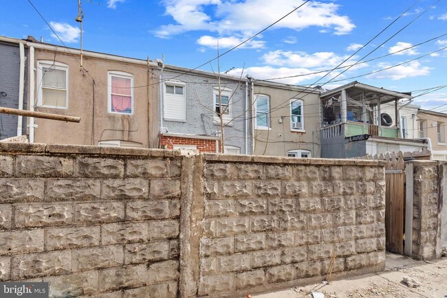 Building Photo - 220 N Luzerne Ave