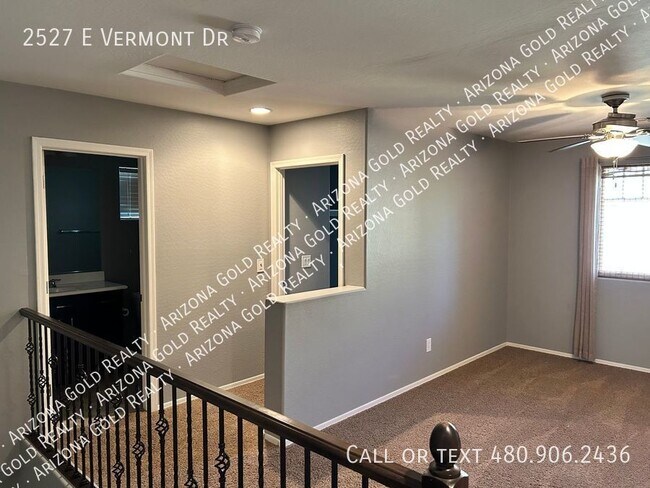 Building Photo - Cove at Vincenz