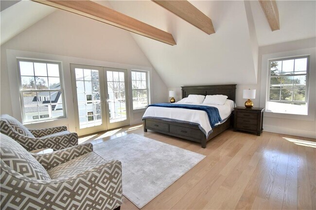 Building Photo - 5 Phil's Path