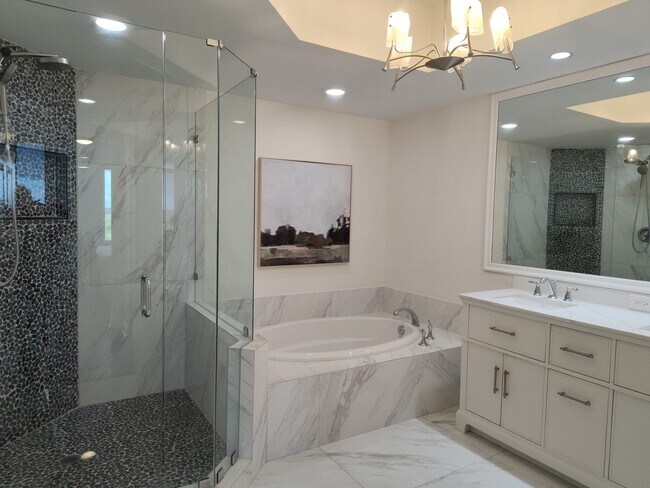 Building Photo - 1065 Borghese Ln