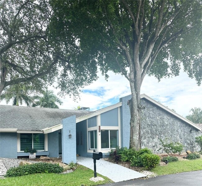 Building Photo - 960 Bayberry Point Dr