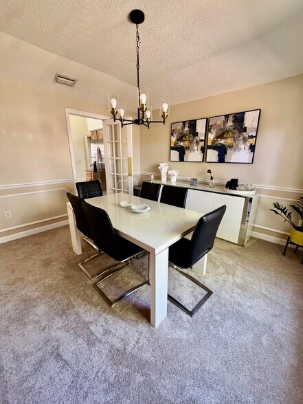 Building Photo - 7818 Thicket Ln