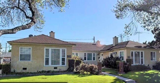 Primary Photo - S-1216 -1222 West Victory Boulevard