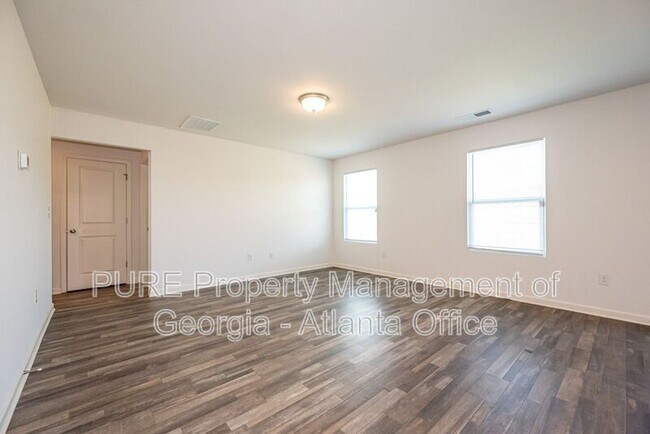 Building Photo - 44 Oxford Ln