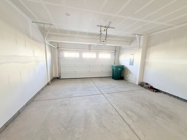 Building Photo - 7615 Marin Pkwy