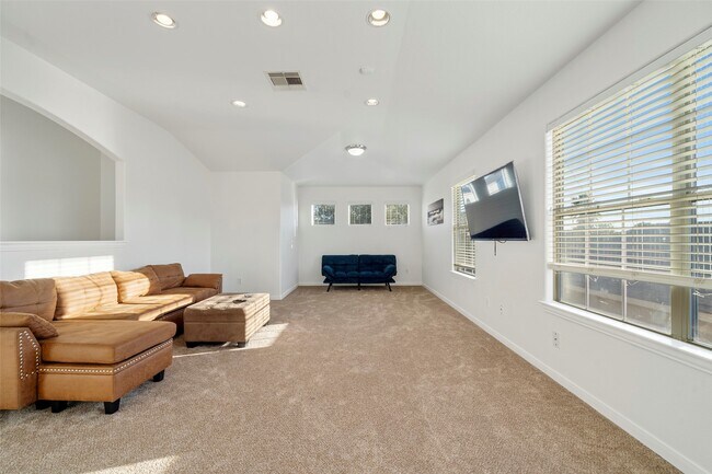 Building Photo - 18626 Prairie Larkspur Dr