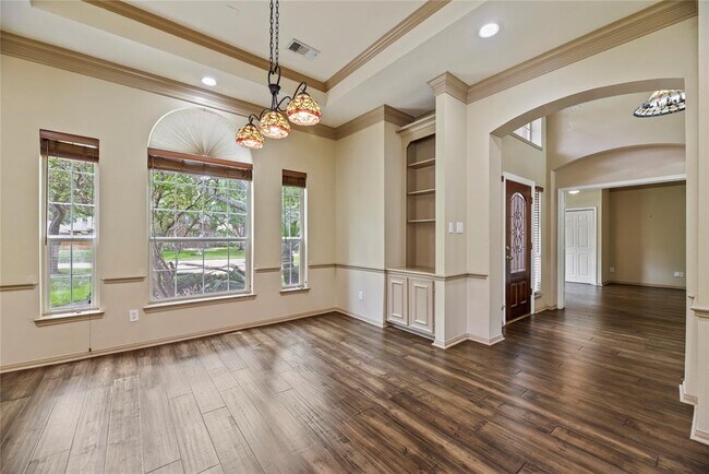 Building Photo - 203 Jewel Park Ln