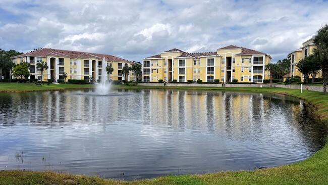 Building Photo - Spacious 1BR/1BA Visconti Condo in Maitland!