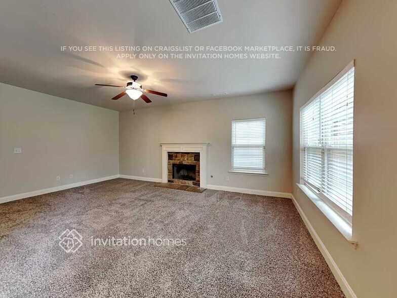 Building Photo - 193 Fairway Dr