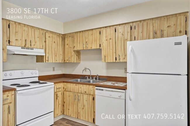 Building Photo - 3800 SE 17th Ct