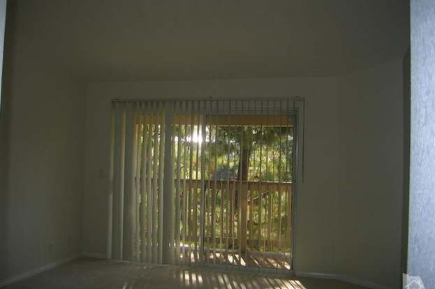 Building Photo - 640 Indian Oak Ln