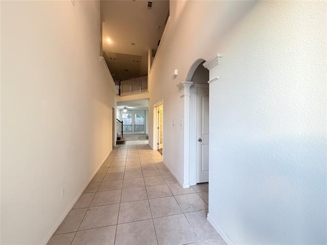 Building Photo - 907 Bainbridge Ln