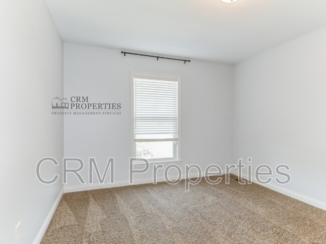 Building Photo - 13052 Whitten Dr N