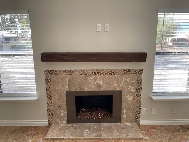 Building Photo - 43376 Cook St