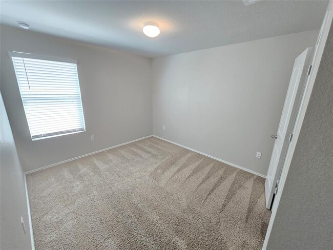 Building Photo - 12909 Brahmin Dr
