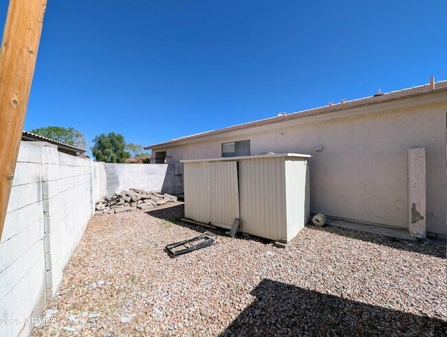 Building Photo - 3028 N 109th Ave