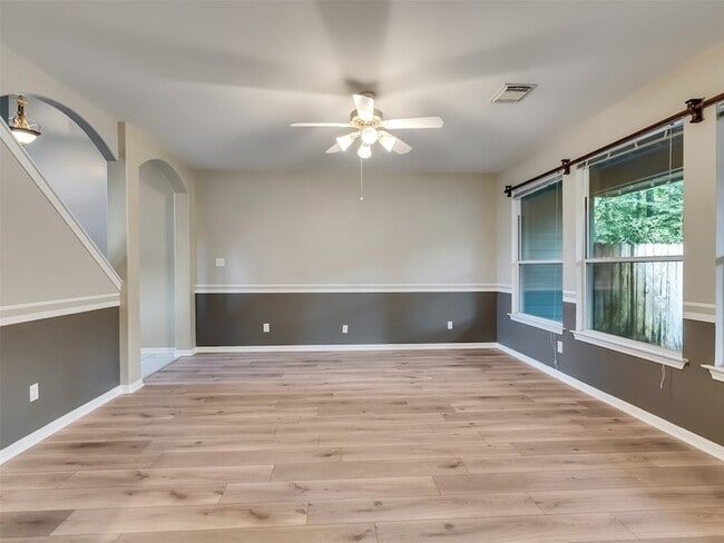 Building Photo - 94 Cornflower Dr
