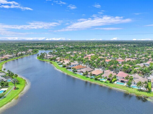 Building Photo - 1737 Harbor View Cir