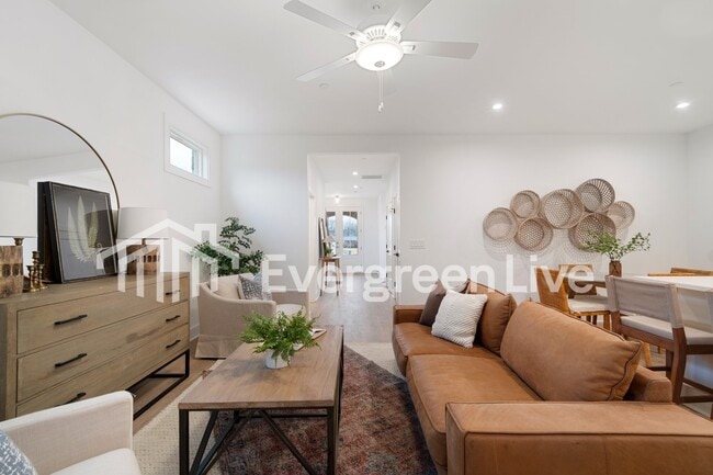 Building Photo - 129 Leggo Ave