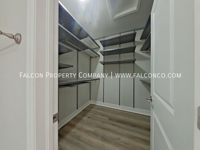 Building Photo - 1442 Promontory Bluff View