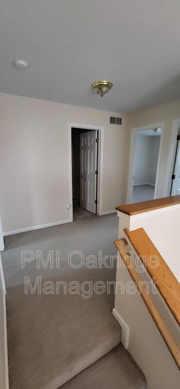 Building Photo - 749 Charlton Ct