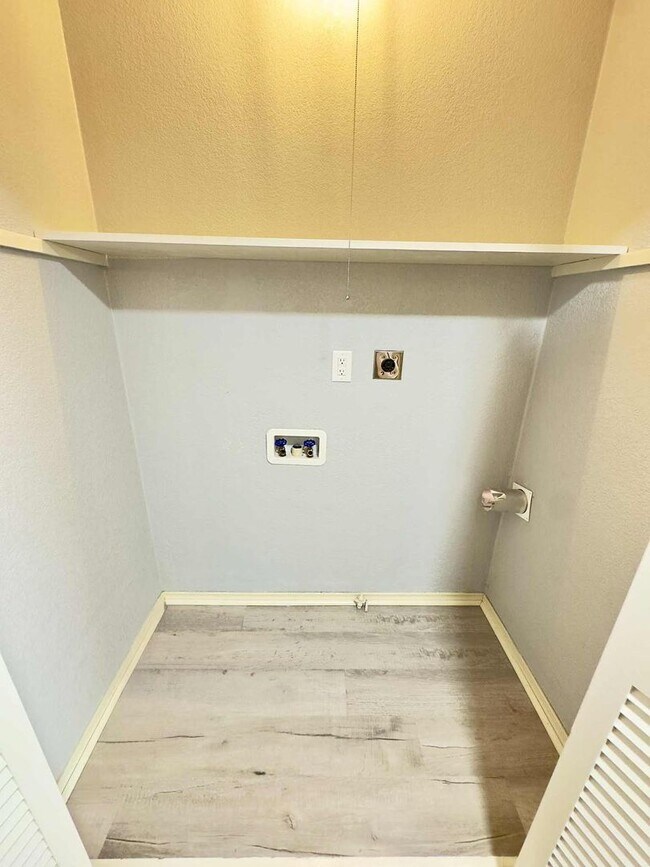 Building Photo - 4000 Austin Ave