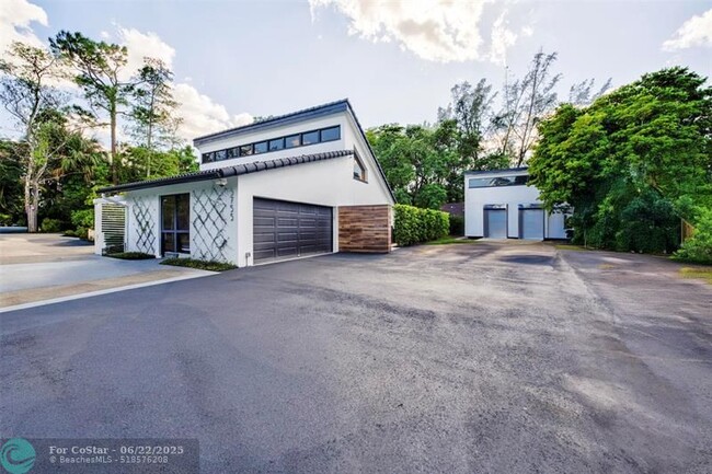 Building Photo - 5755 NW 65th Terrace