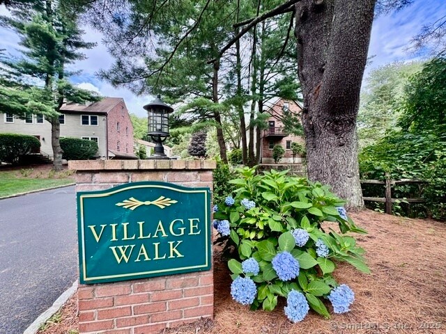 Primary Photo - 62 Village Walk