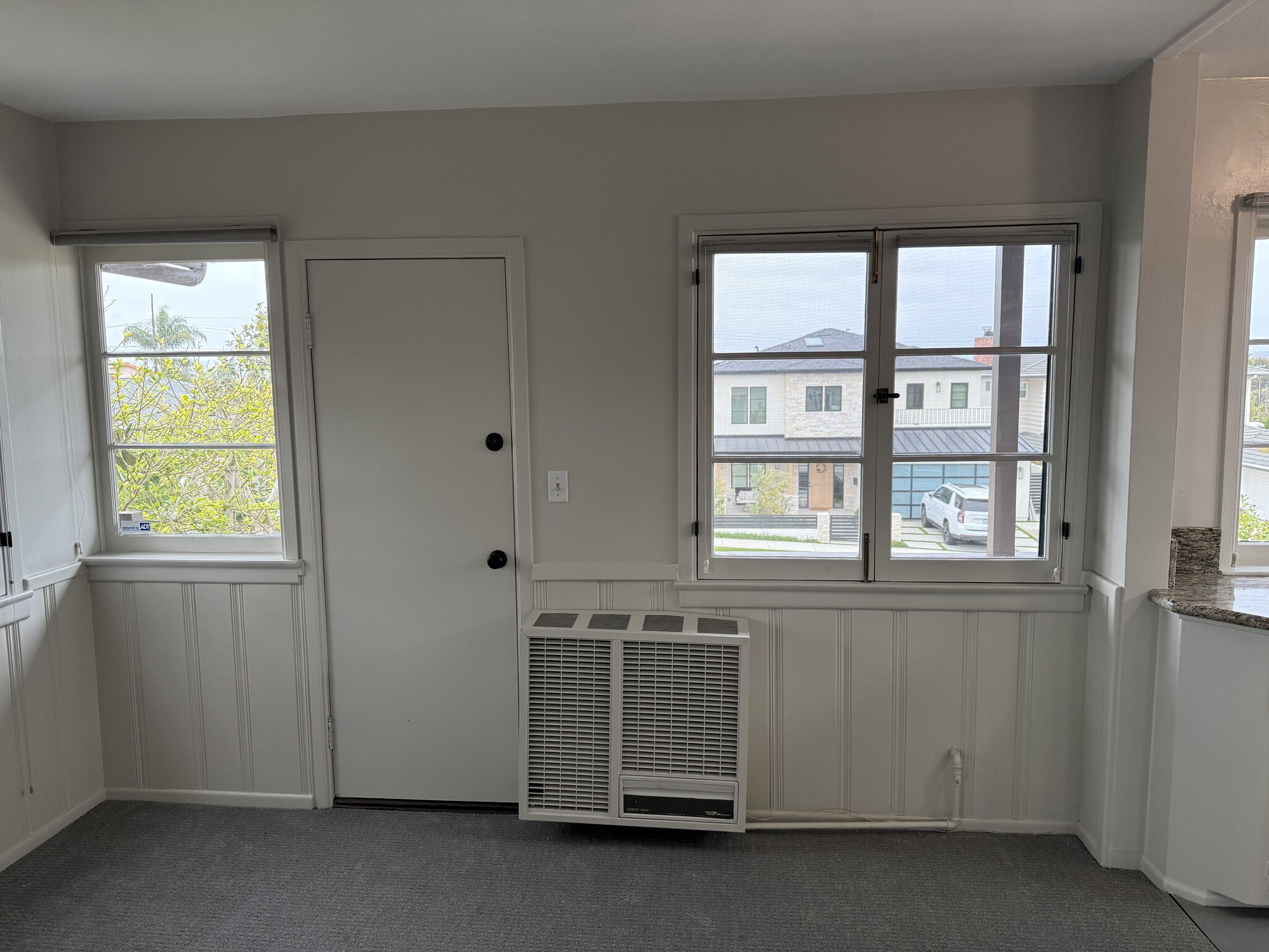 gas heat - 8252 Rees St
