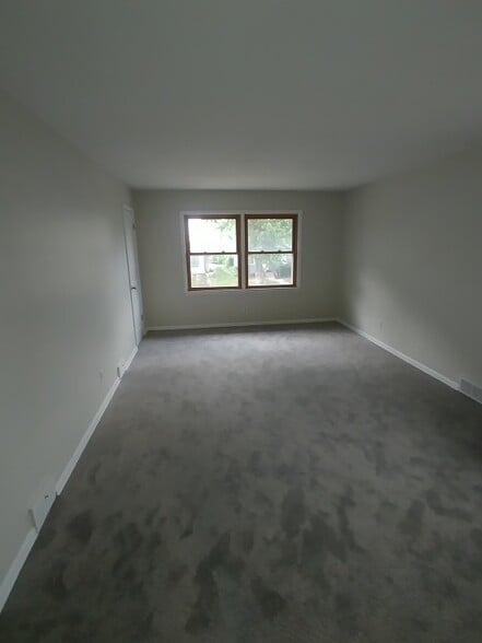 Living Room - 1230 Hewitt Ave