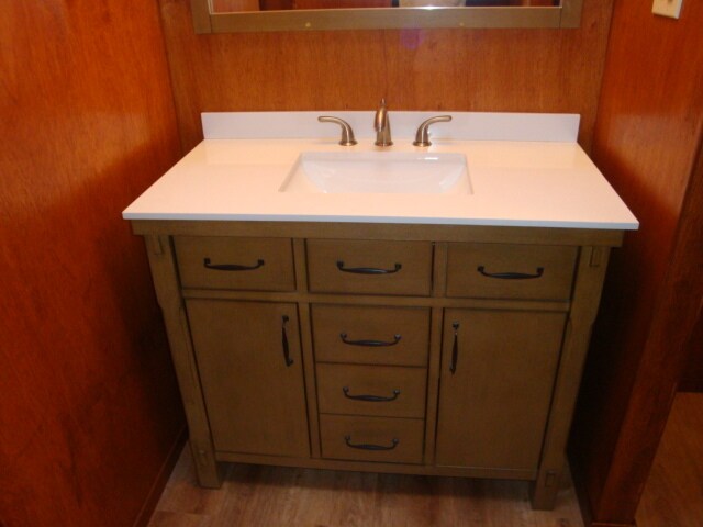 MB vanity - 683 Tiffany Ct