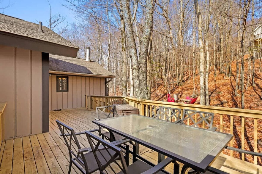 Building Photo - 122 Lower Grouse Ridge Rd