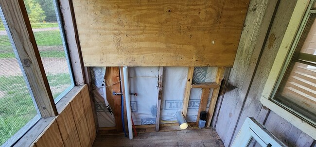 Building Photo - 3749 Lazy River Dr