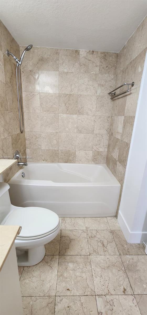 Building Photo - 170 SE 14th St