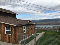 Building Photo - 3 Bedroom 1 Bath Home | The Dalles, OR