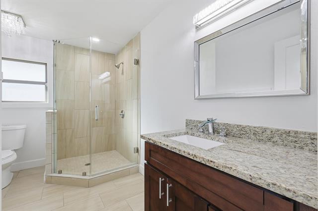 Building Photo - 6207 Royal Ln