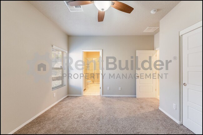 Building Photo - CALL TO SCHEDULE A SHOWING 505-808-6467