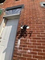 Building Photo - 207 E Cambria St