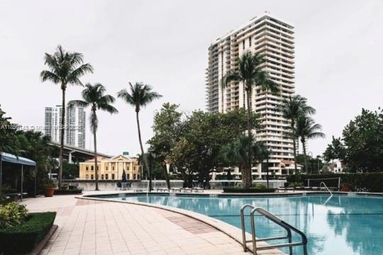 Building Photo - 19390 Collins Ave
