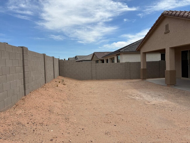 Building Photo - 18372 W Villa Chula Ln