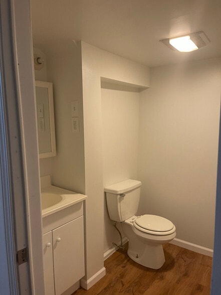 Building Photo - 2312 N Nagle Ave