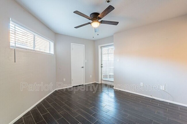 Building Photo - 7494 E Earll Dr